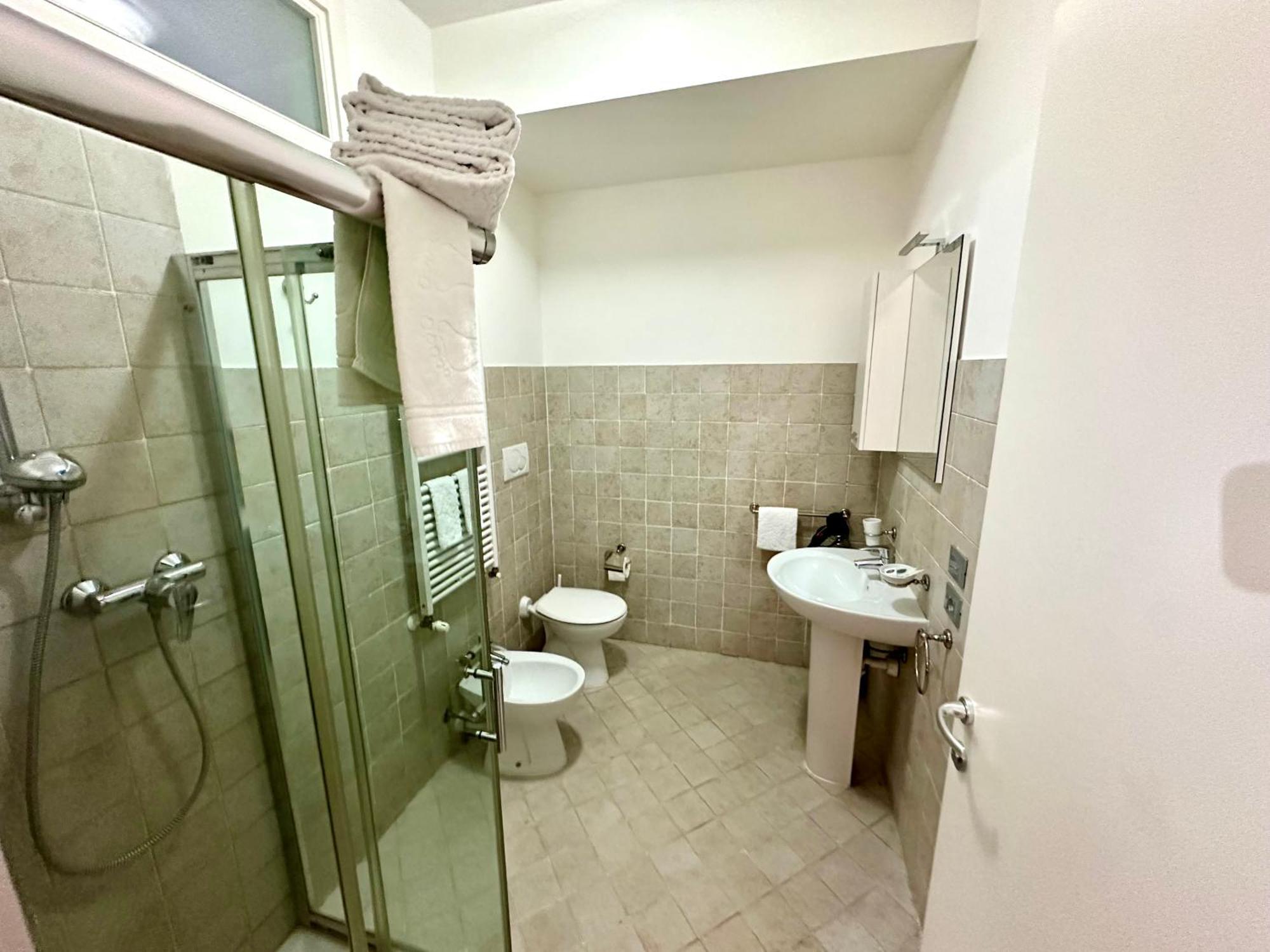 Ai Giardini Rooms -Vicino Ospedale Borgo Trento E Centro Storico Verona Kültér fotó
