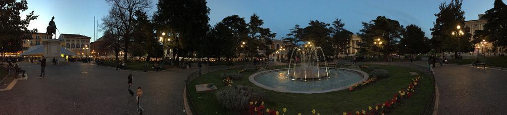 Ai Giardini Rooms -Vicino Ospedale Borgo Trento E Centro Storico Verona Kültér fotó